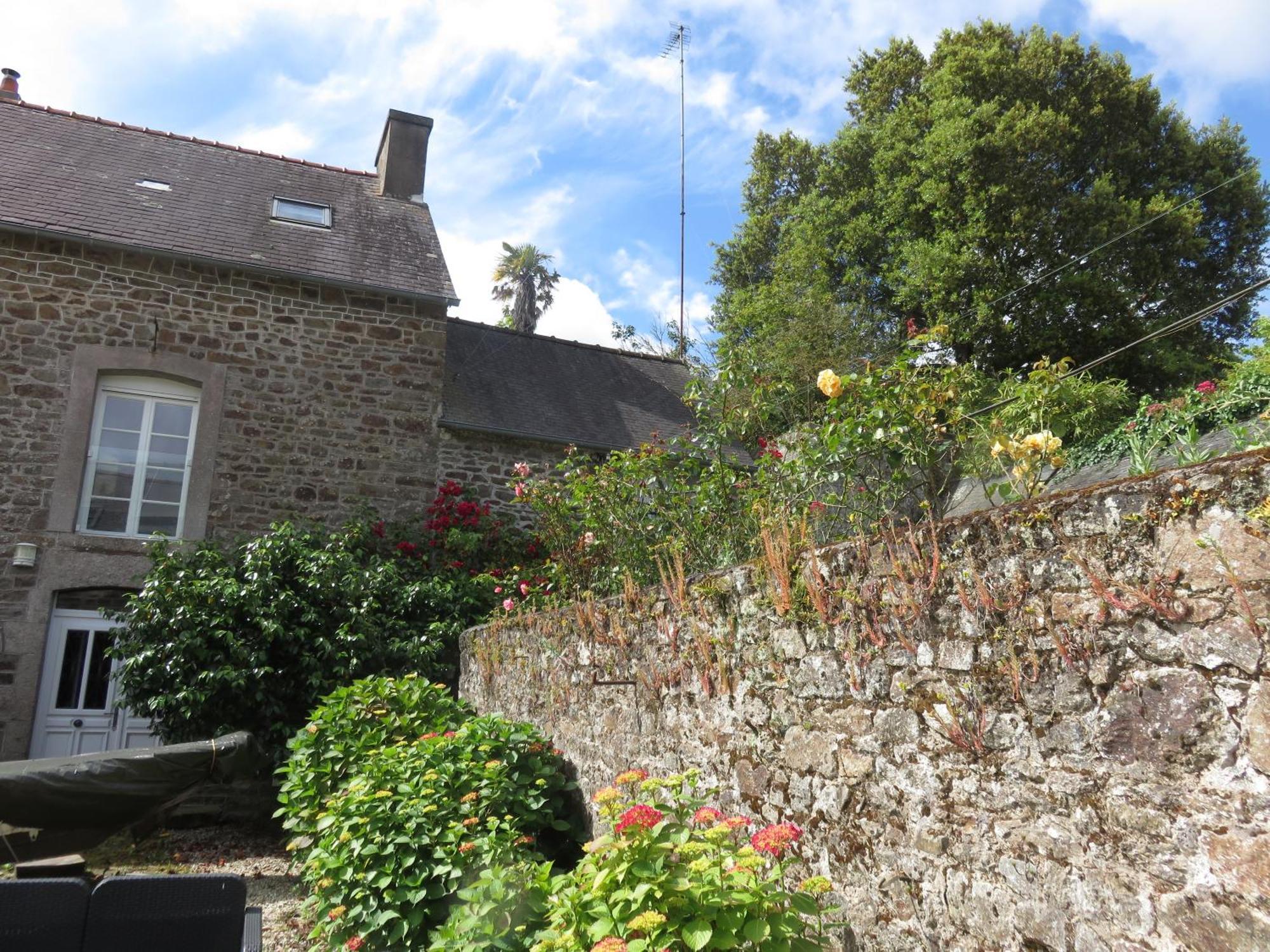 Le Jardin à Mordreuc Pleudihen-sur-Rance Exterior foto